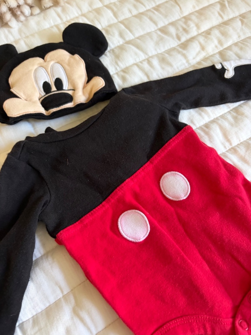 DISNEY BABY MICKEY MOUSE 2 PC ONSIE/HAT OUTFIT/COSTUME 3-6 MONTHS
